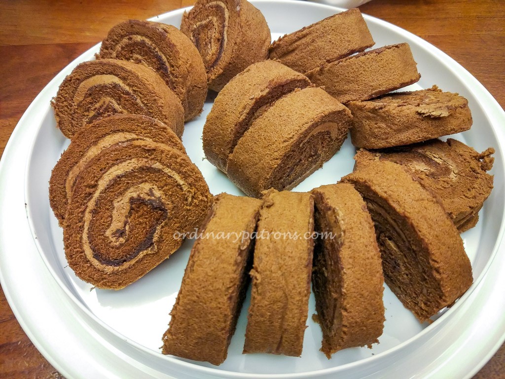 Rich and Good Cake Shop Chocolate Swiss Roll
