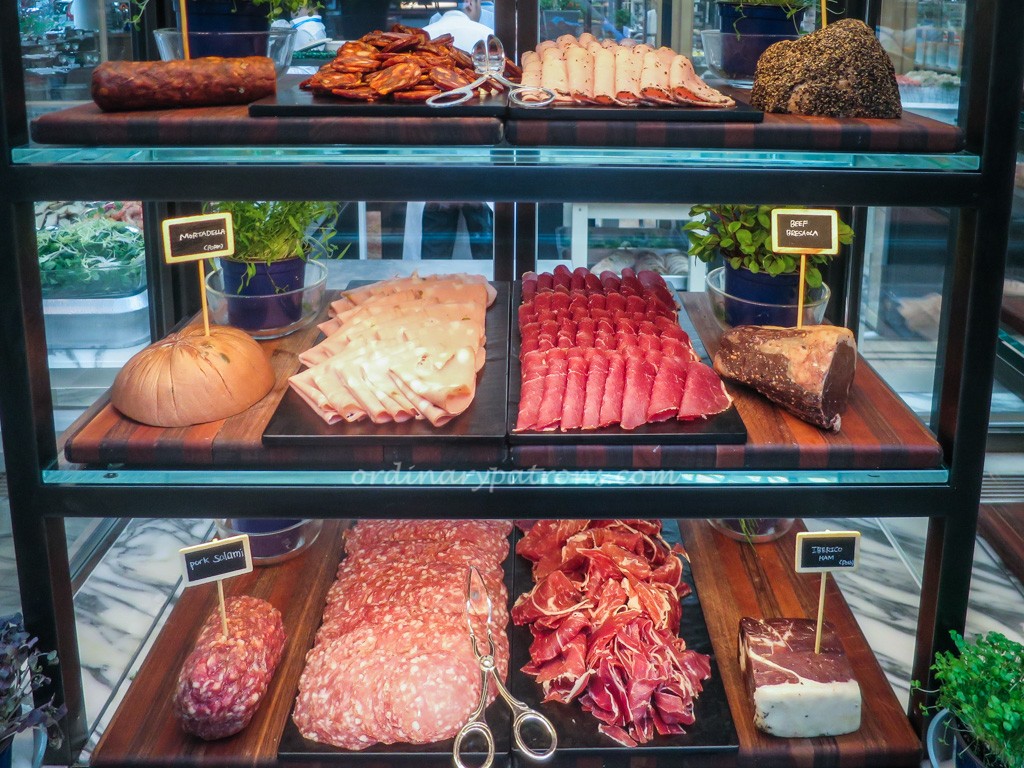 Buffet at Ritz Carlton Colony