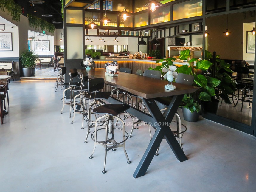 The Stamford Brasserie All Day Dining in Raffles City