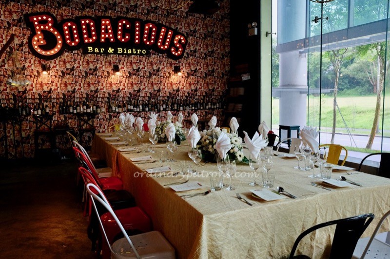 Bodacious nice cafe to chill in Singapore