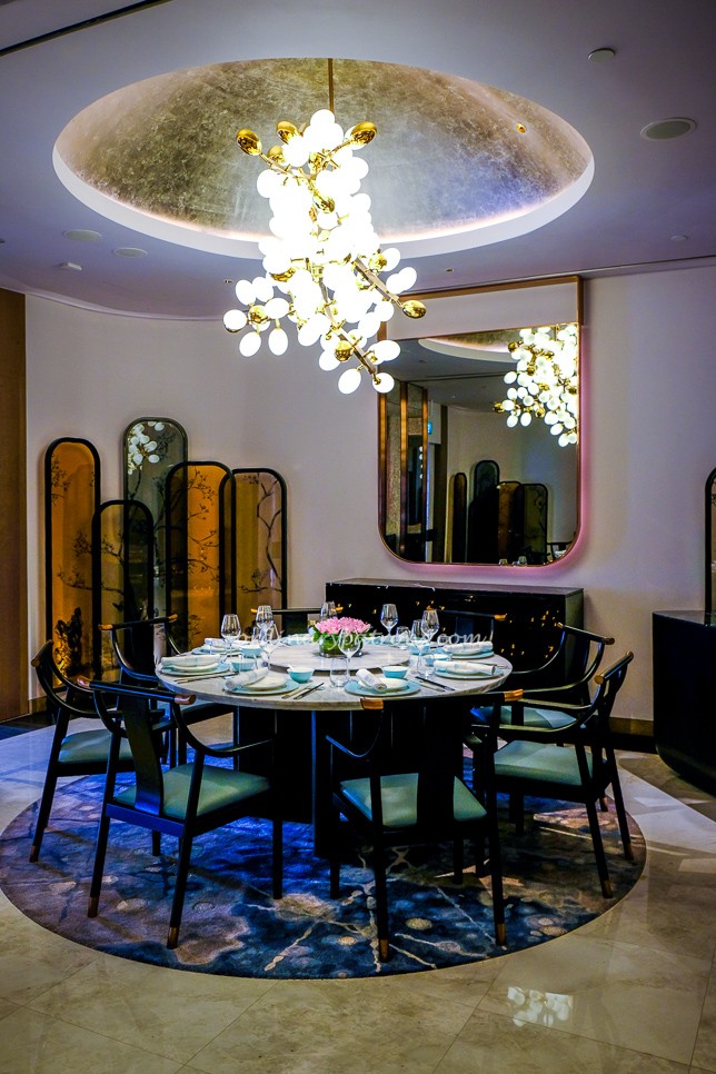 yì by Jereme Leung Raffles Hotel