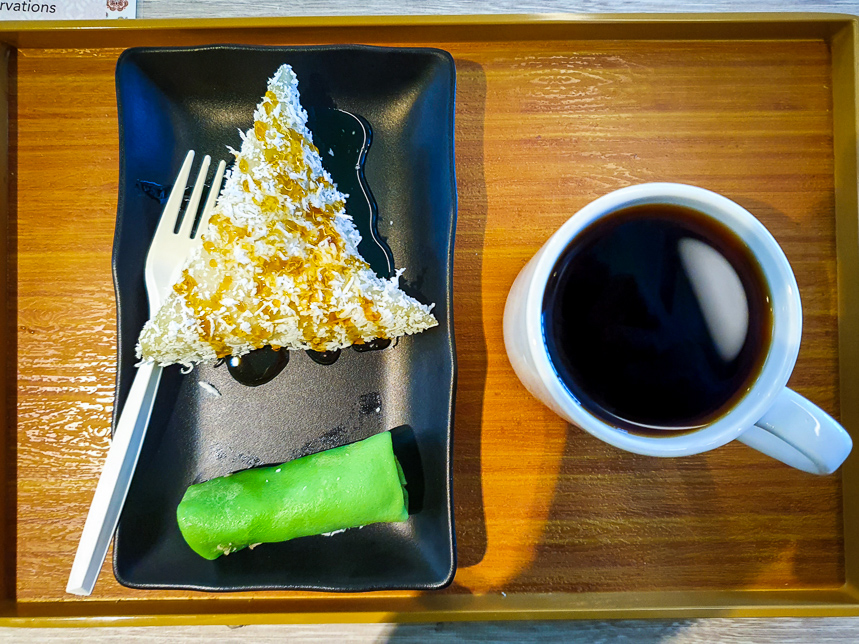 Kueh & Mee kue kue