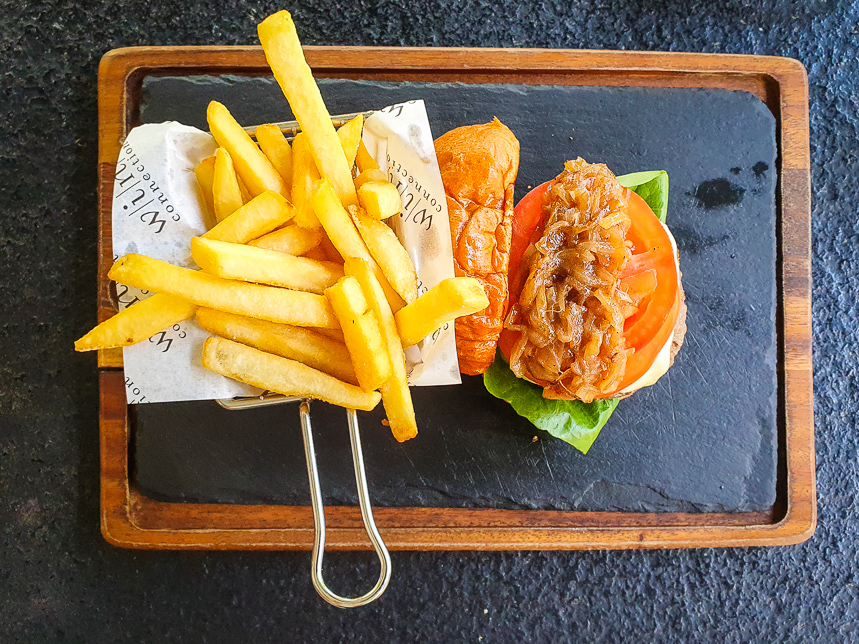 Wine Connection Bistro PLQ