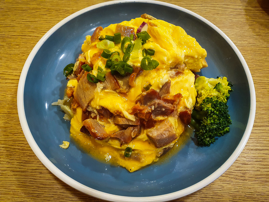CJ GO Silky Scrambled Egg with Honey Roasted BBQ Pork Rice