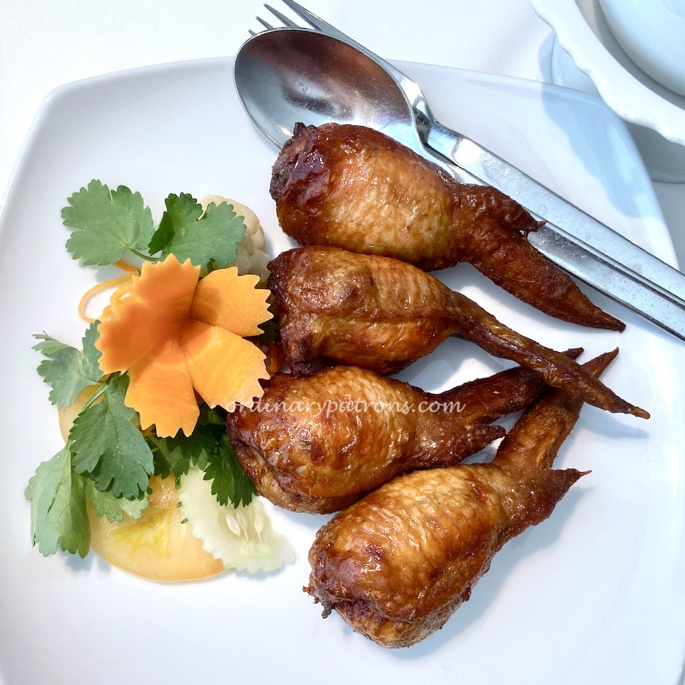 Thanying Thai Restaurant review - Amara Hotel 