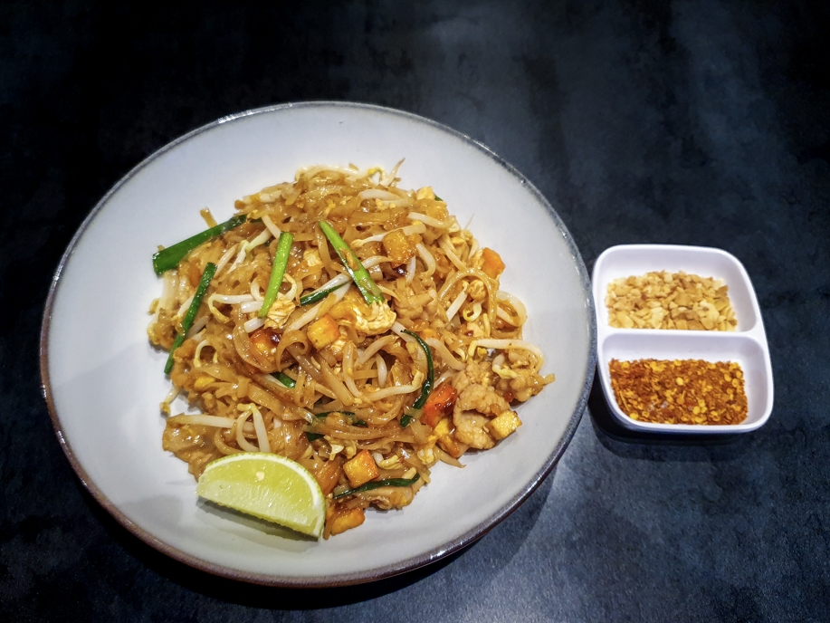 Khao Hom Pad Thai