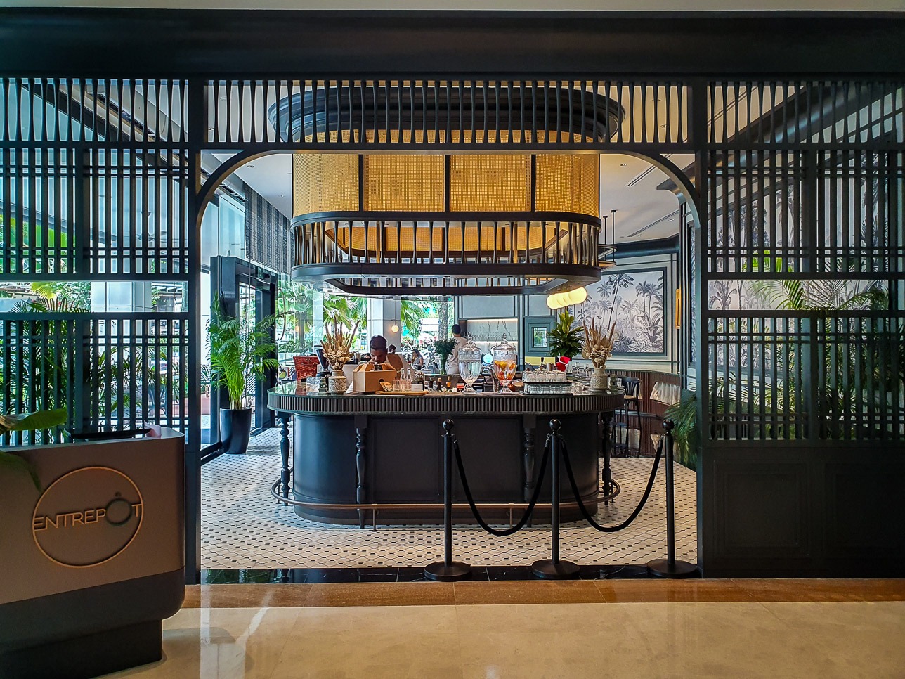 Entrepôt Restaurant at The Robertson House