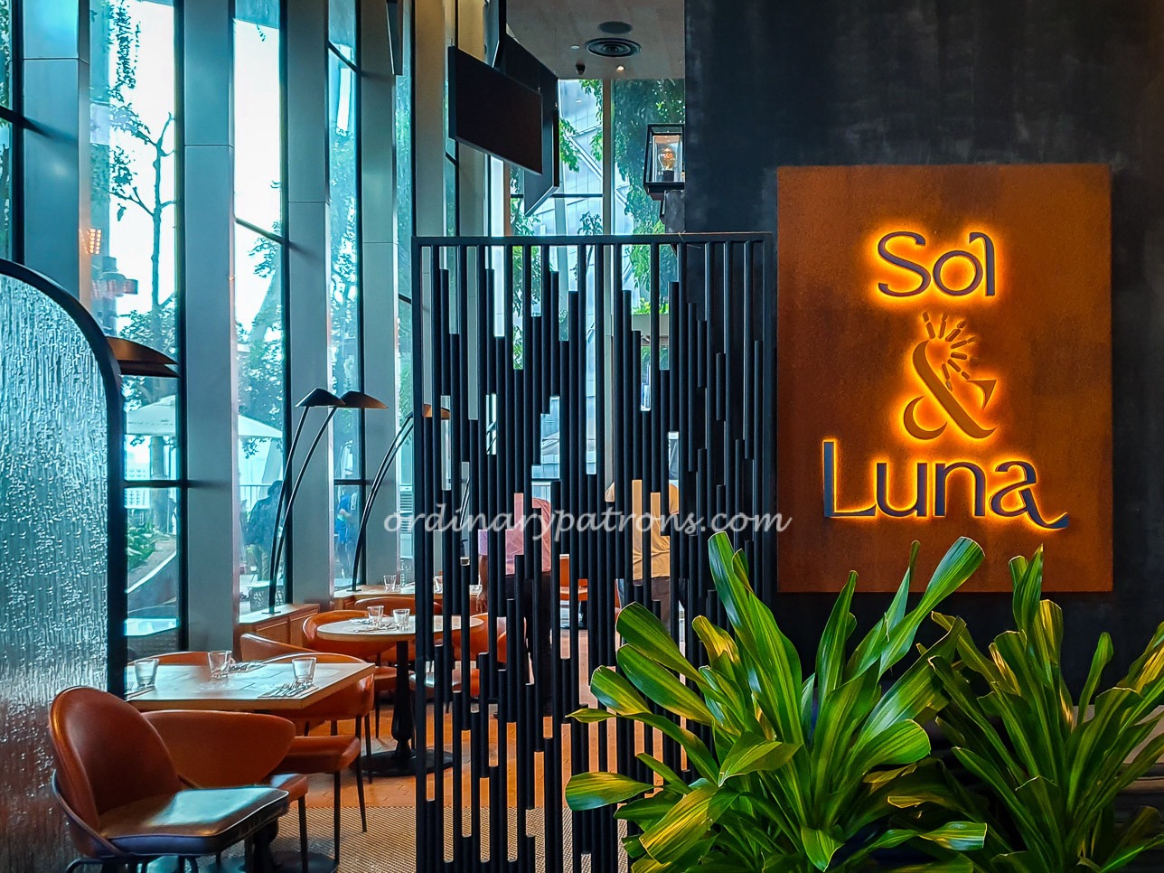 Sol & Luna Bistro