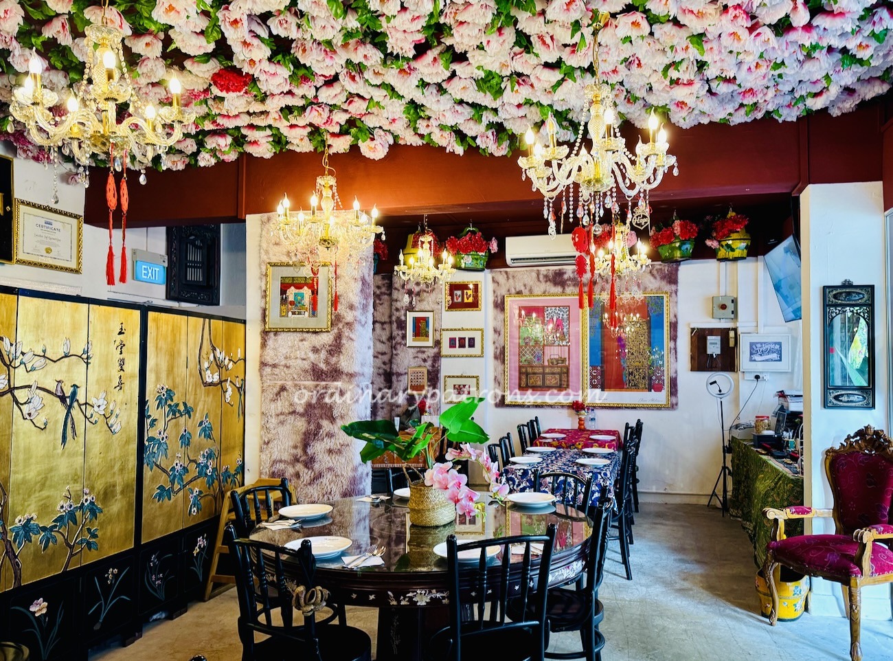 The Peranakan Lengkok Bahru Restaurant