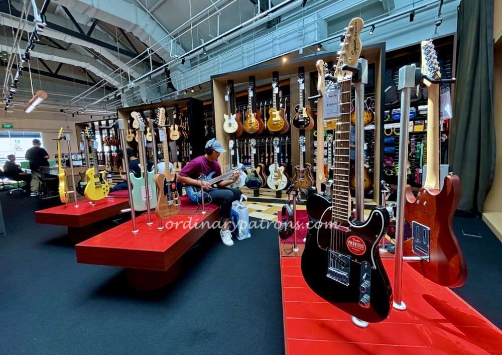 Swee Lee Clarke Quay Guitar