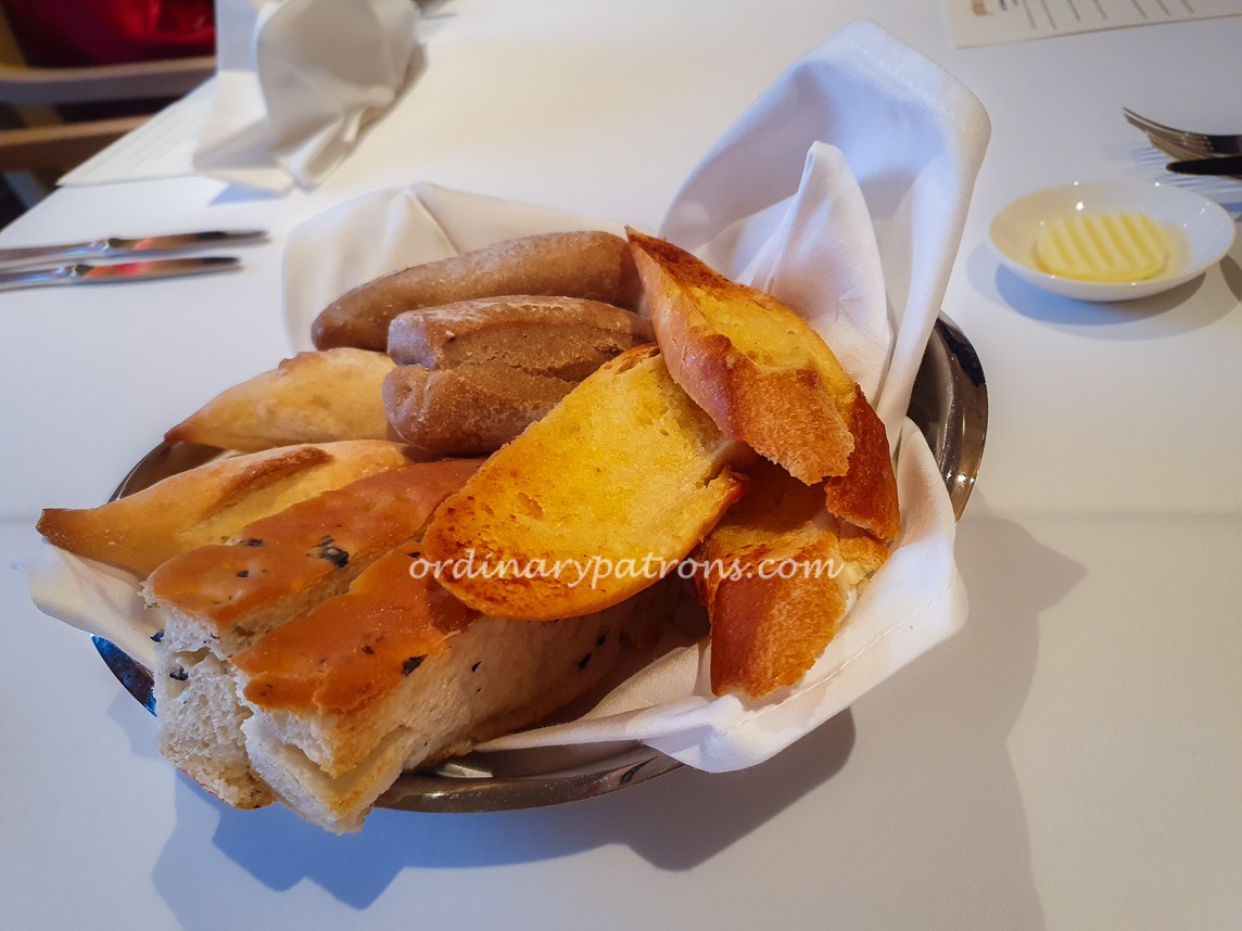 Gordon Grill bread basket