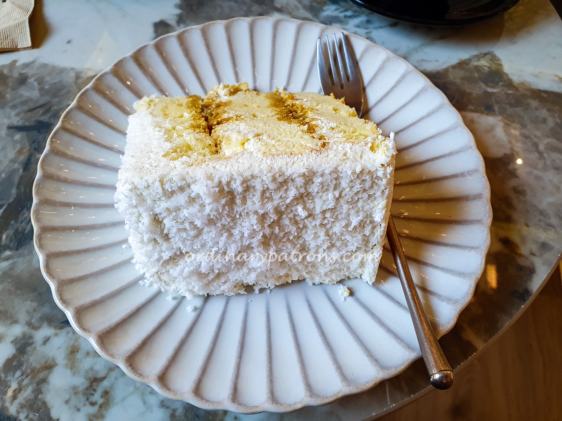 Sinpopo Coffee Scotts Square - Putu Piring cake