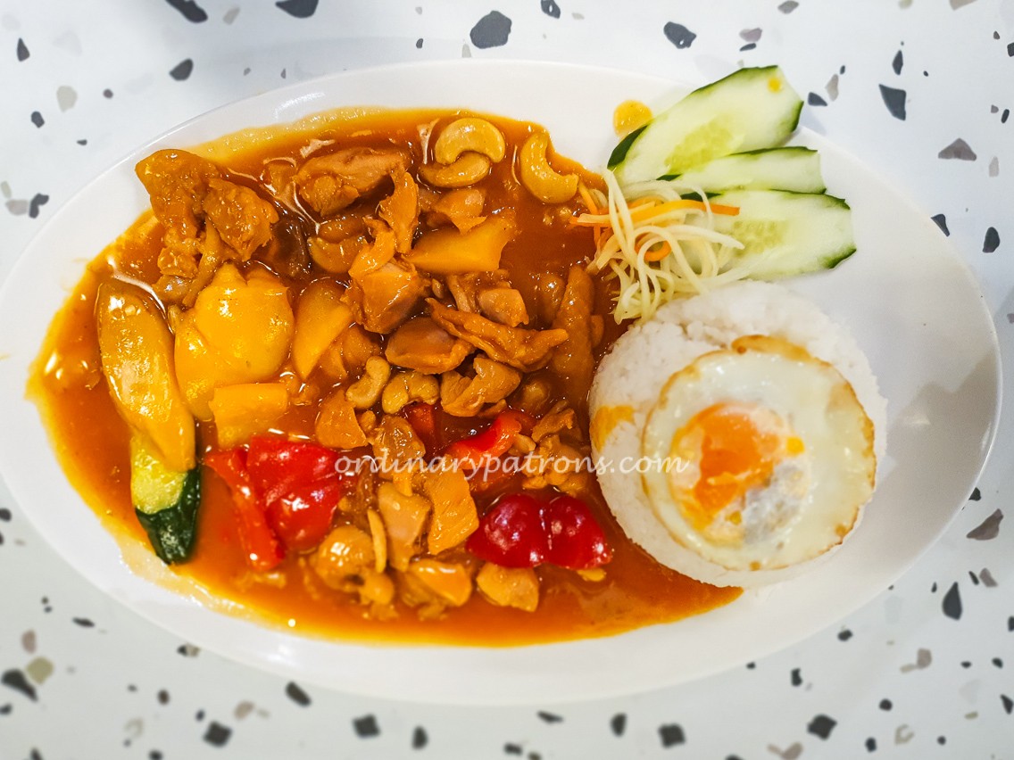 YenneY Chicken & Cashew Nut Rice