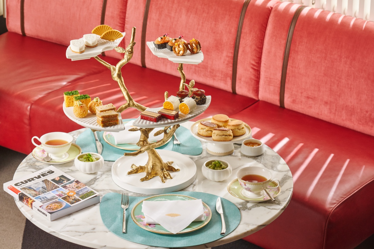 Mandarin Oriental & Porsche Collaborate to Present Unique Afternoon Tea - Teamtime Dreams