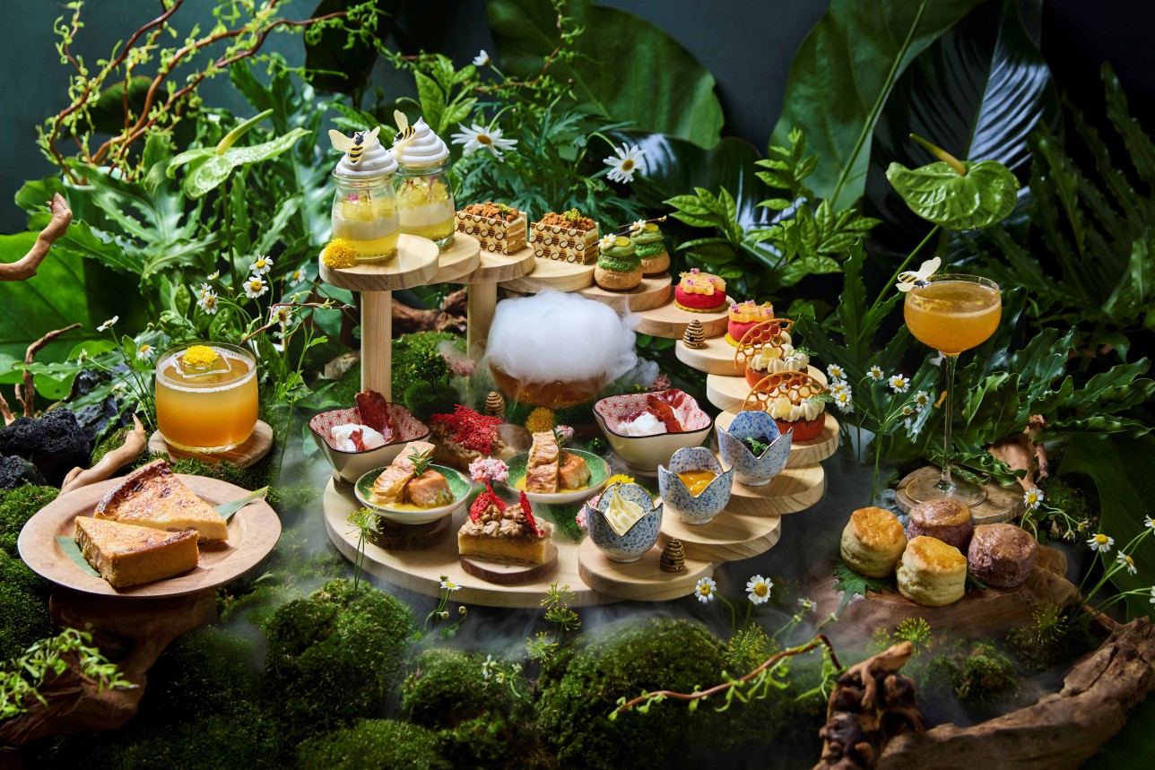 Golden Nectar Afternoon Tea with Cocktail and Mocktail
