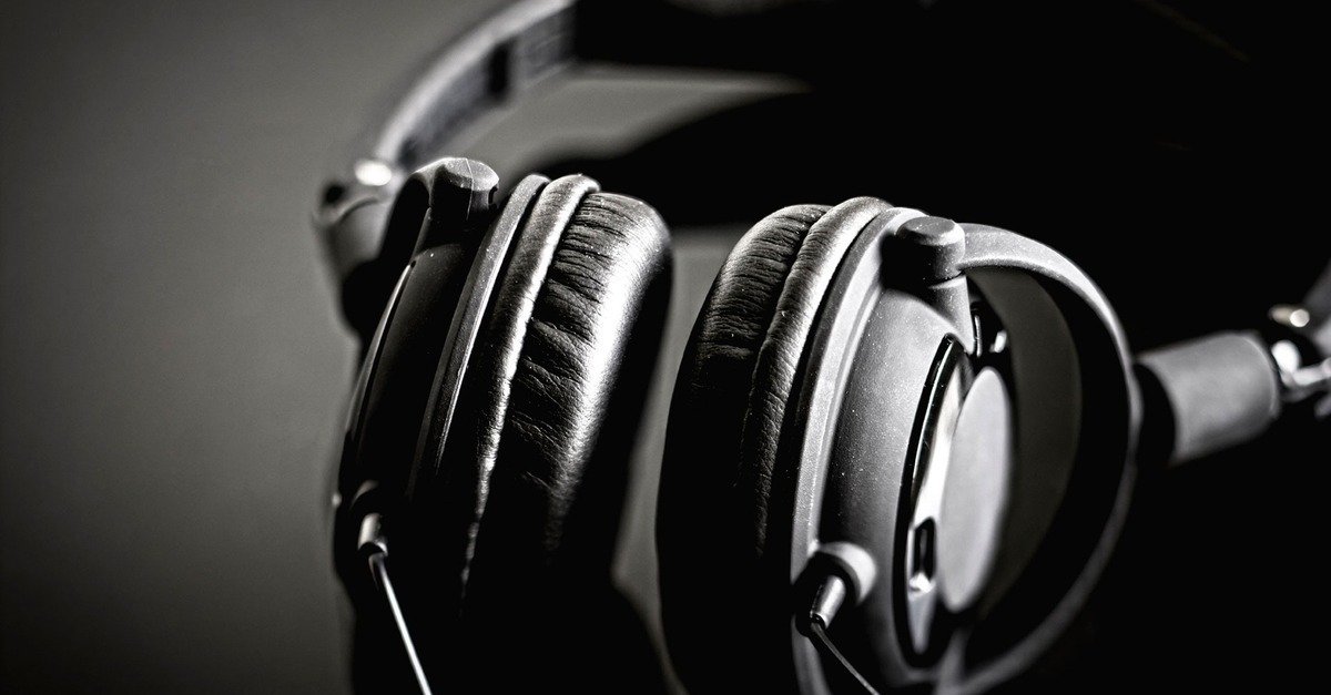headphones-surround-sound