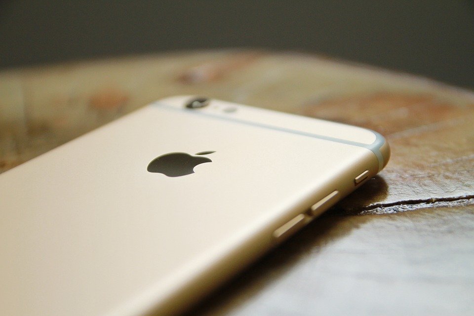 iphone-8-curved-screen iphone-8-curved-screen