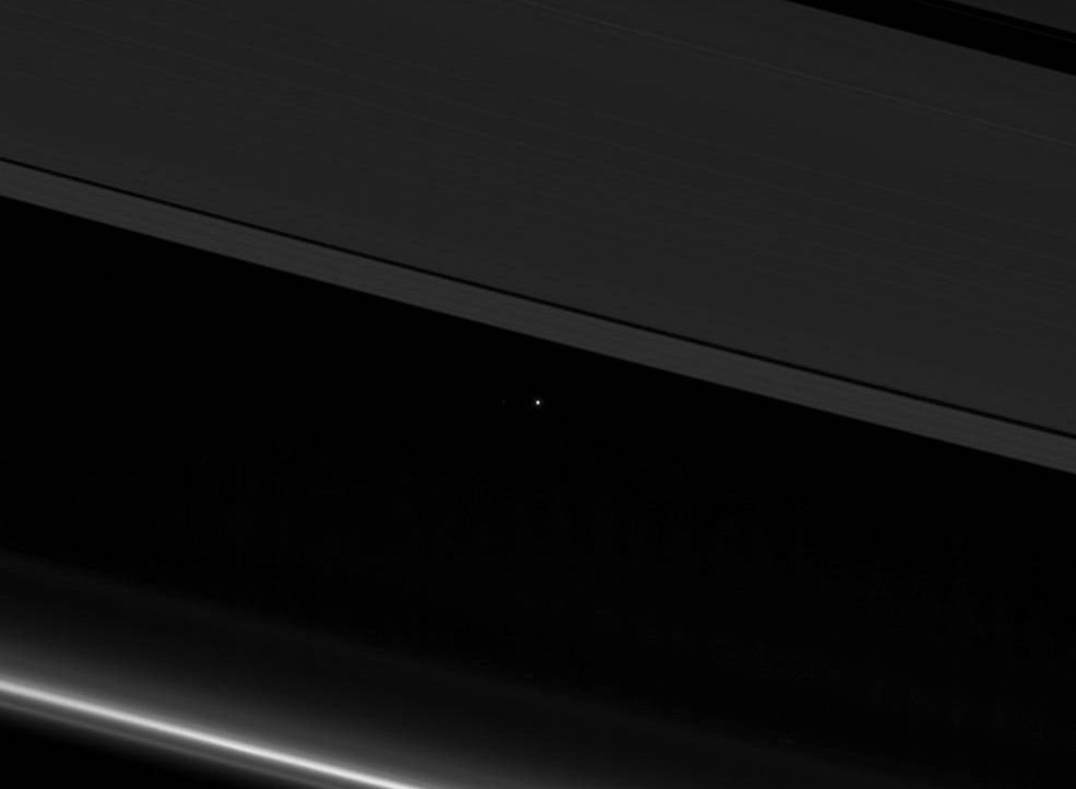 Saturn Ring Earth
