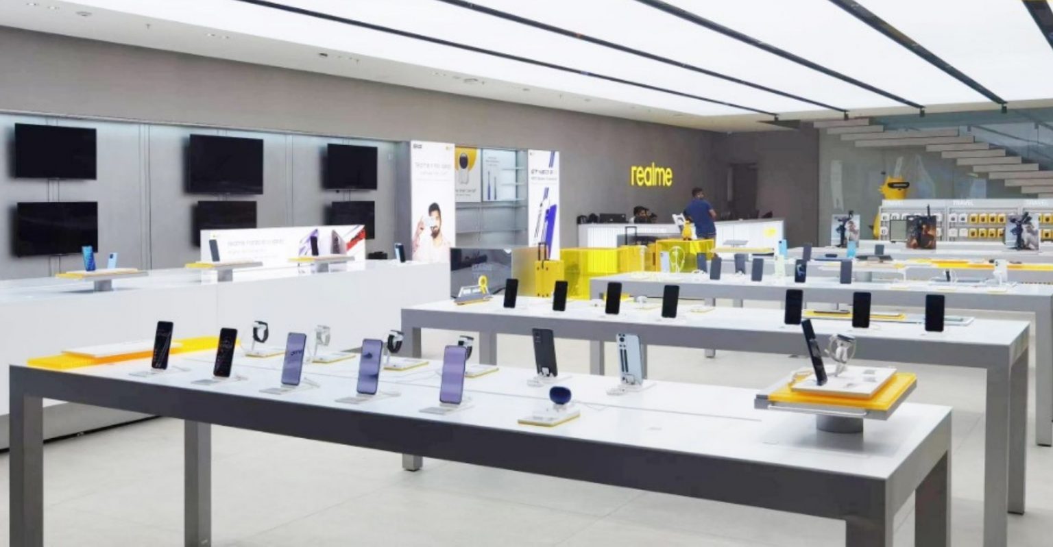 Realme-offline-flagship-store