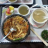 【雲林美食】斗六 太平老街 尤佳莉素食精點 強推石鍋拌飯 花生豆腐！ 泡菜 咖哩 藥膳湯。 飲食集錦 