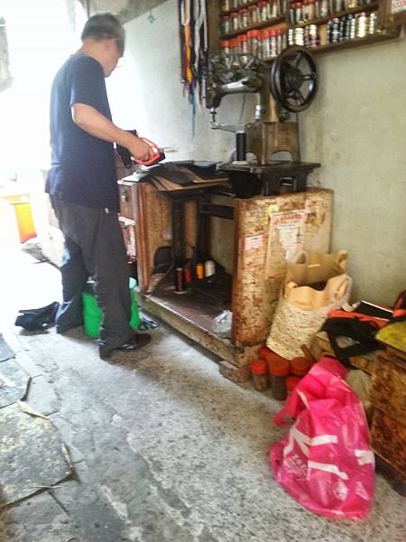 雲林斗六_CP值爆表的修鞋好去處_高跟鞋 平底鞋 縫鞋 加跟 加底 民生資訊分享 