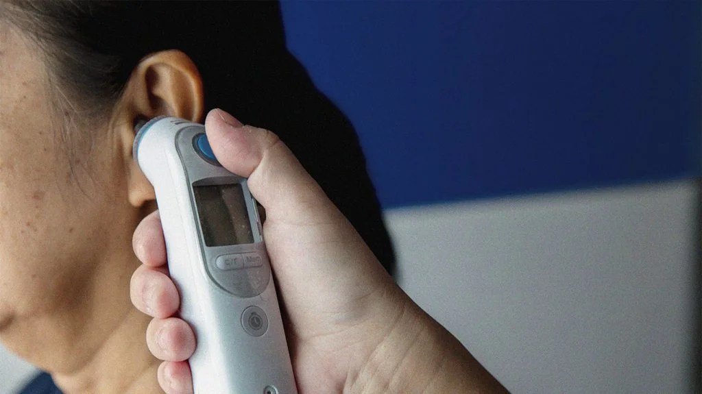 Ear thermometer: Accuracy, how to use, and alternative methods