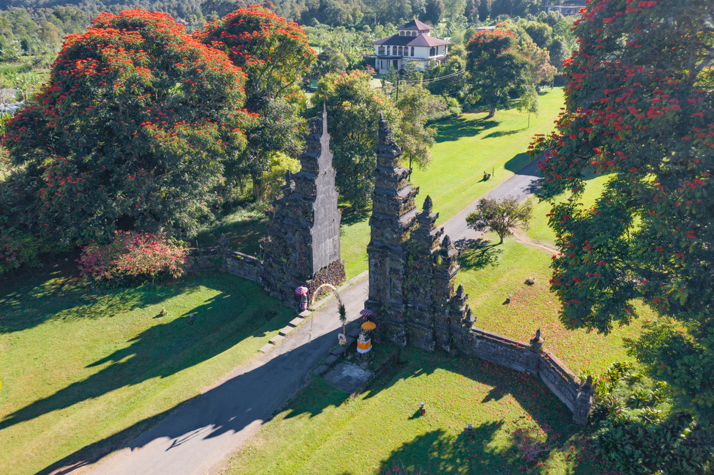 Handara Gate