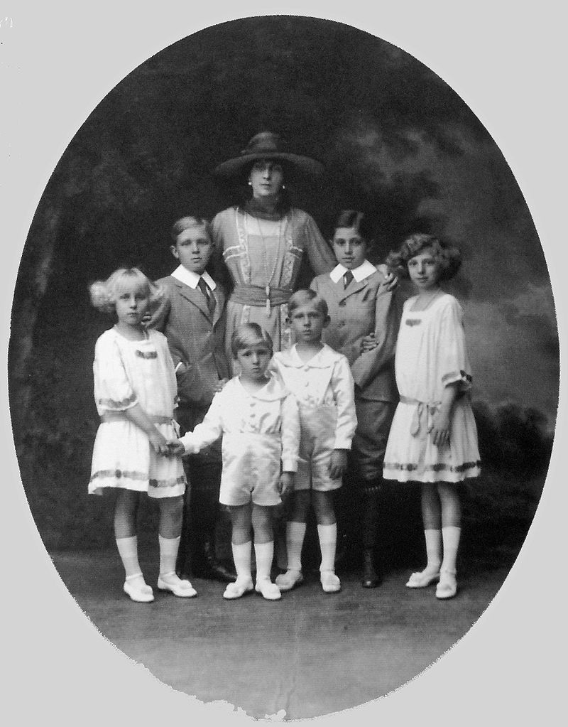 Victoria Eugenie The English Queen Of Spain Rebecca Starr Brown