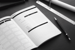 minimalist planner black