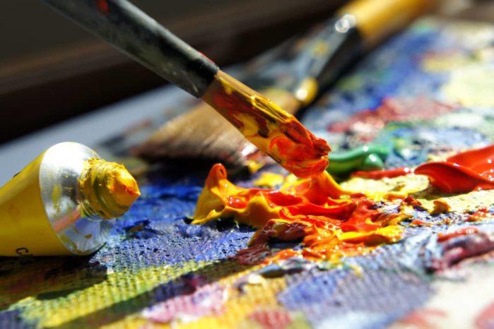 Common Uses for Enamel and Acrylic Paint Enamel vs. Acrylic