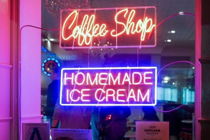 Coffee Shop Light 10 Tips On How To Decorate Your Coffee Shop | Interior Design Tips