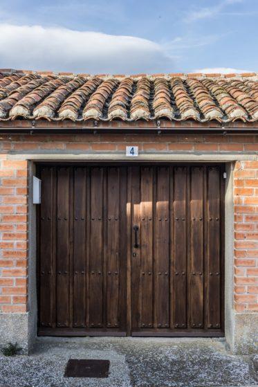 Door5 Learn How to Keep Your Wood Doors Beautiful for Years | 17 Wooden Doors Pictures
