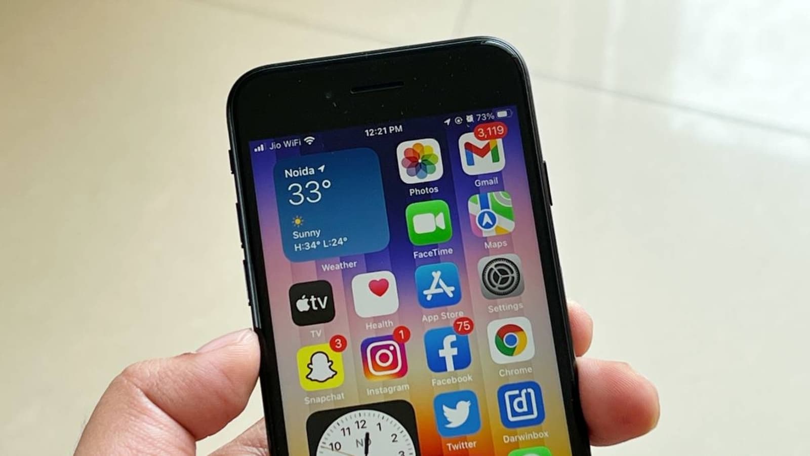 ATTENDEZ avant de mettre à jour votre iPhone vers iOS 15.4 !  Les utilisateurs signalent déjà un GROS problème - HT Tech