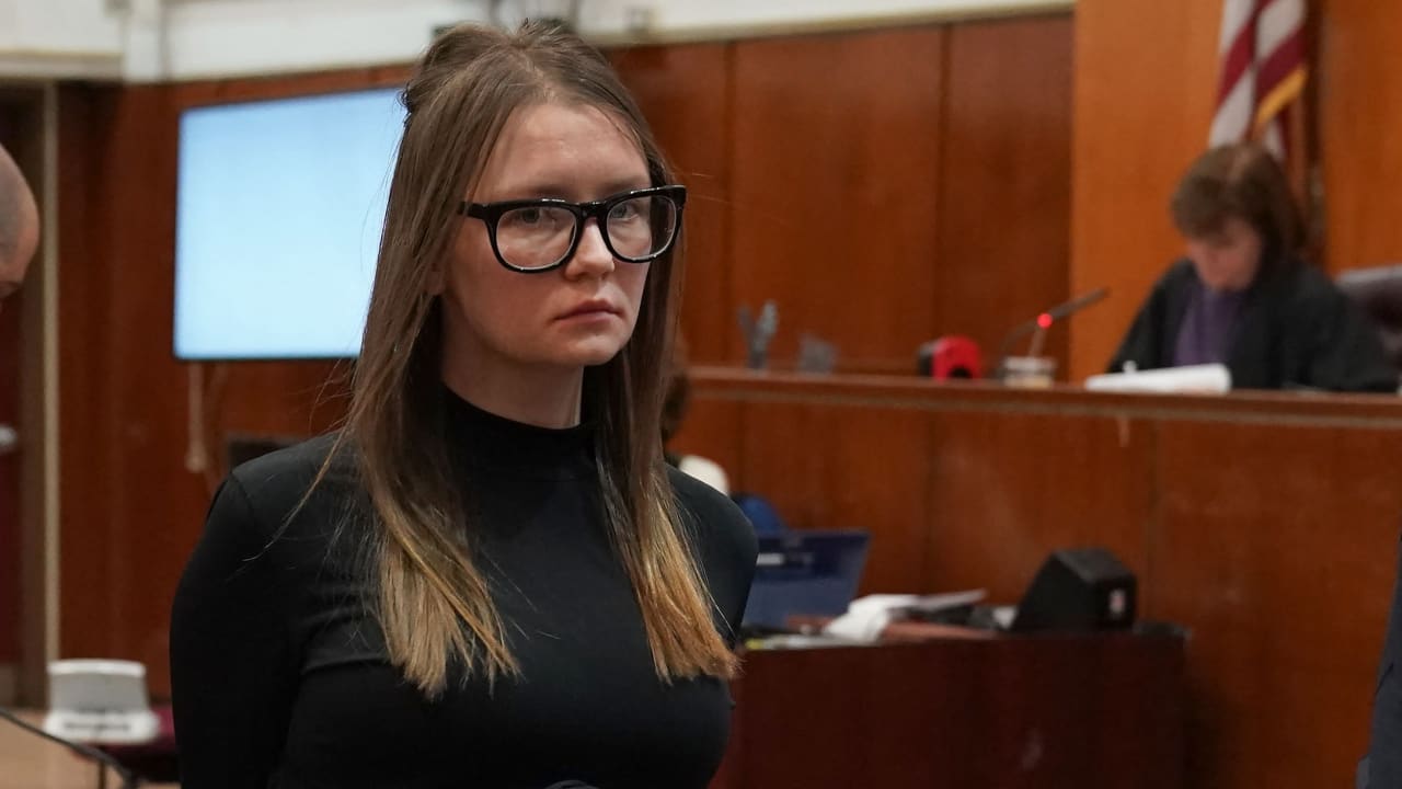 Anna "Delvey" Sorokin, star de Netflix : en prison, elle la laisse à nouveau travailler pour elle-même - BILD