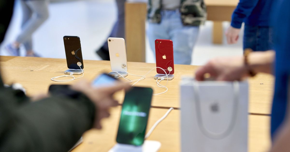 Apple travaille sur un service d'abonnement matériel pour les iPhones - Al Jazeera