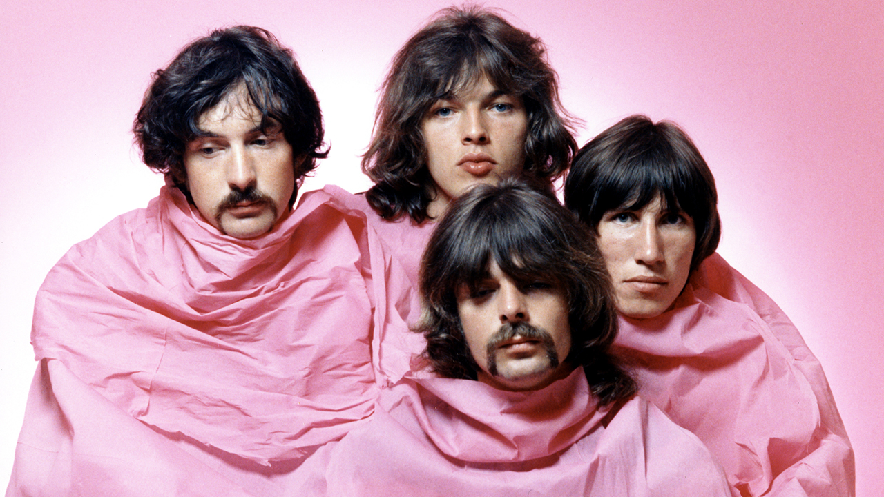 Au milieu de l’invasion de l’Ukraine, Pink Floyd et David Gilmour retirent de la musique des plateformes de streaming en Russie et en Biélorussie