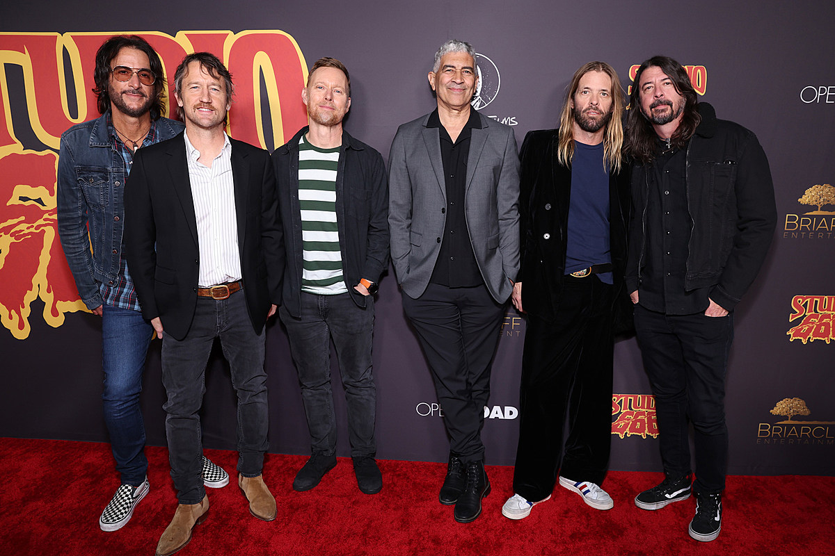 Comment diffuser le film d'horreur 'Studio 666' de Foo Fighters à la demande - Loudwire