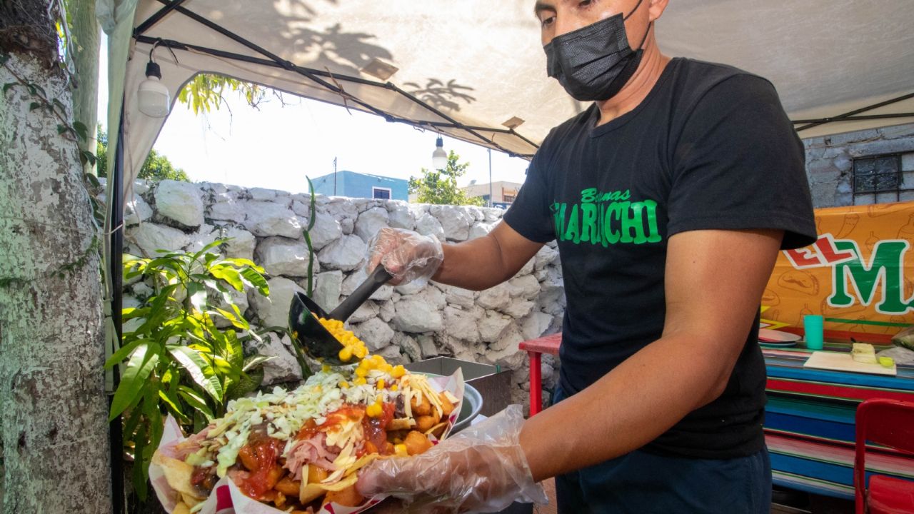 De Sodzil Norte à Netflix, un marchand du Yucatan réussit avec ses snacks - PorEsto