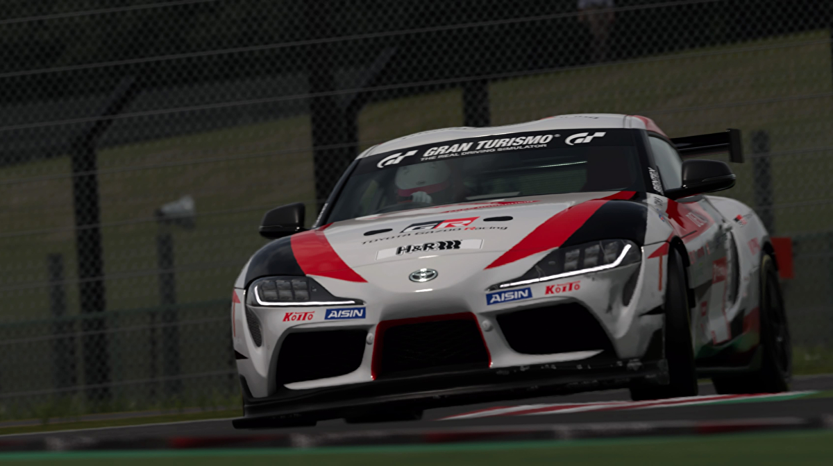 Gran Turismo 7 reçoit un patch qui restaure les serveurs : Polyphony Digital parle de microtransactions