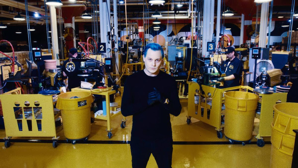 Jack White exhorte les grands labels à construire leurs propres usines de pressage de disques