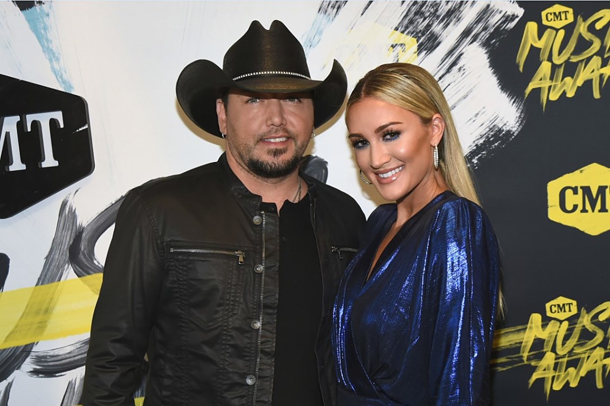 Jason Aldean dit que sa femme a « perdu la tête » avec le dernier achat d’Amazon