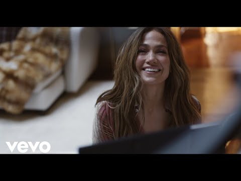 Jennifer Lopez, Maluma