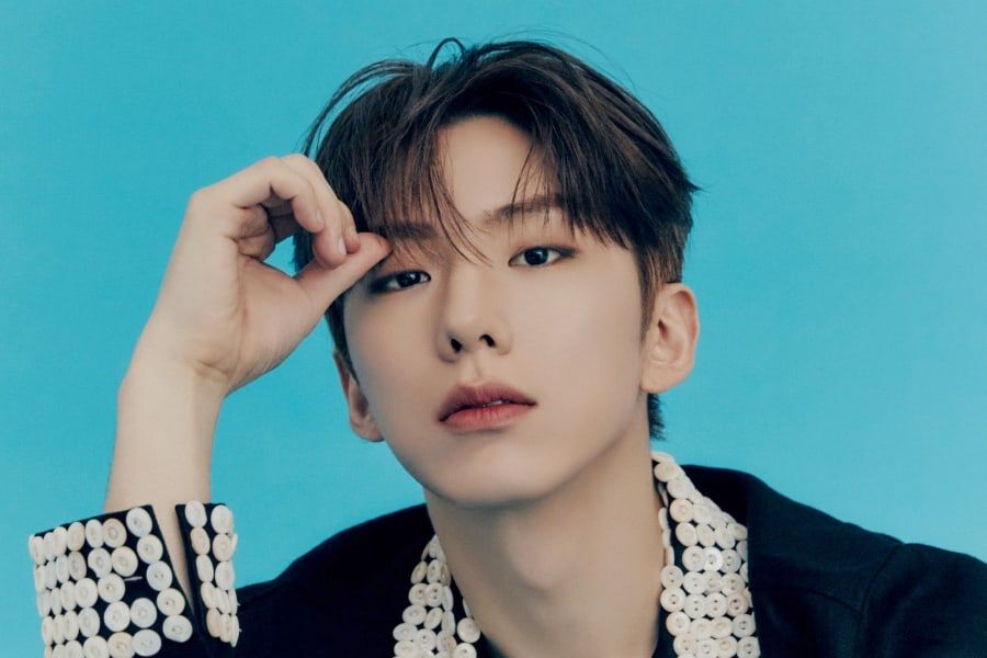 Kihyun de MONSTA X réalise les ventes les plus élevées de la première semaine de tous les solistes masculins en 2022 avec son premier album « VOYAGER »