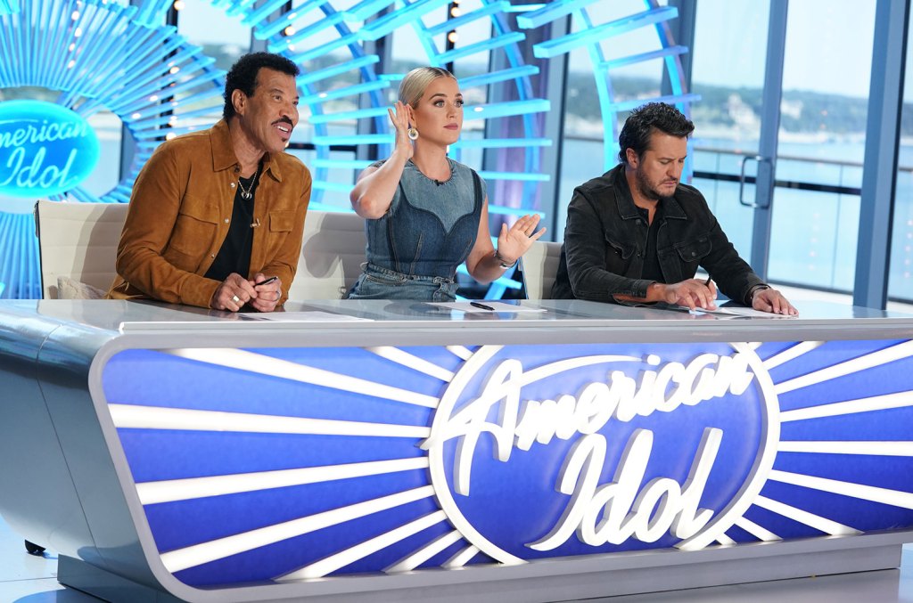 La candidate adolescente Emyrson Flora impressionne avec la couverture d’Adele sur ‘American Idol’: Regardez