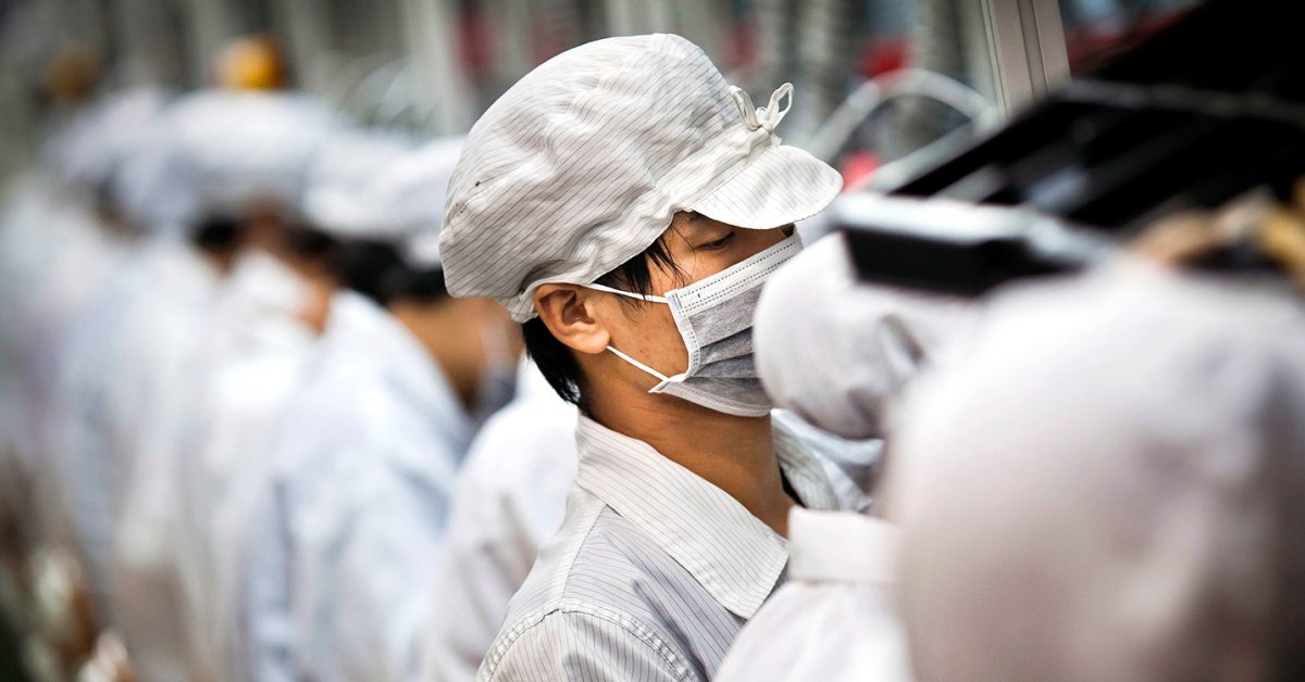 La production d'iPhone à Shenzhen est "essentiellement" revenue à la normale après le verrouillage de COVID-19