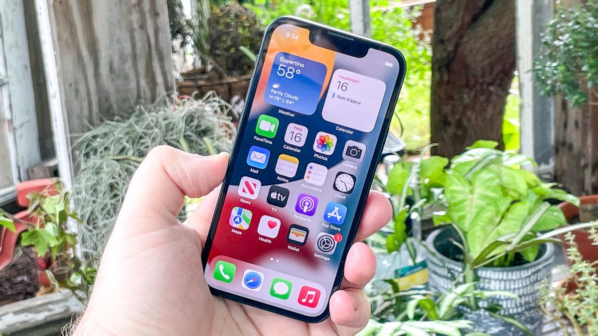 Le grand gagnant de la sortie de l'iPhone SE 2022 - c'est l'iPhone 13 mini - Tom's Guide