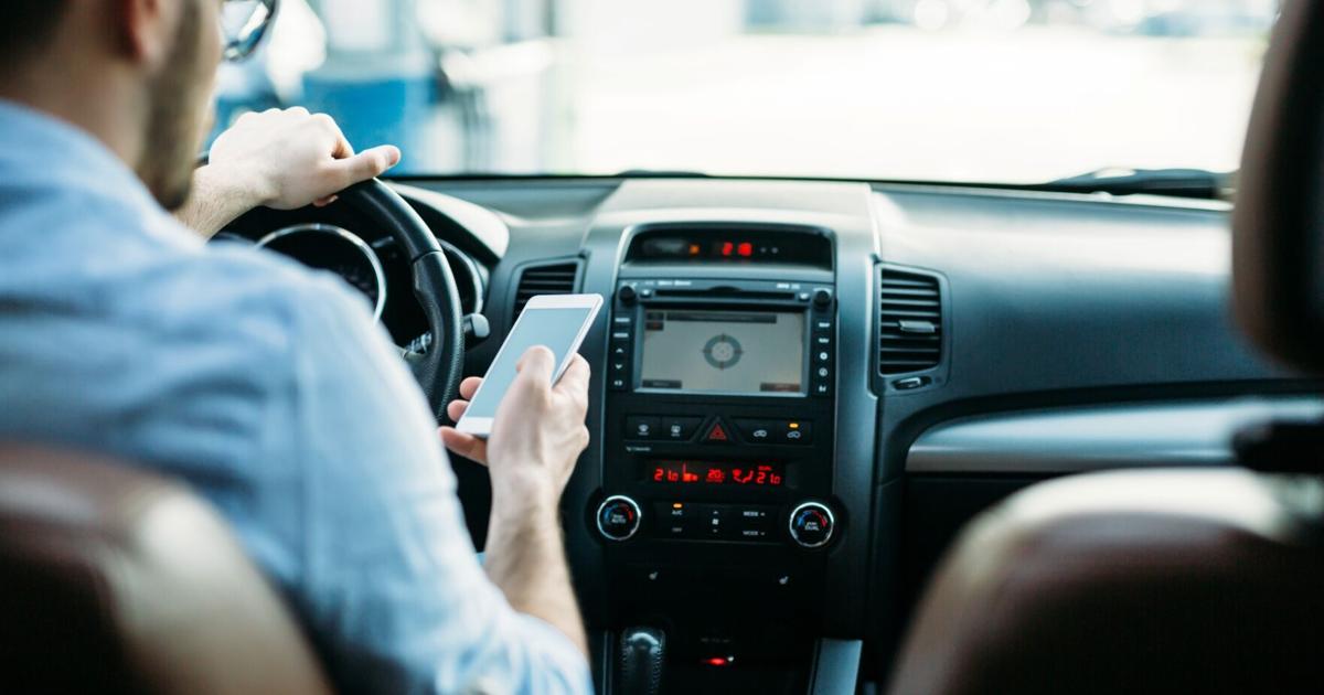 Les législateurs du Missouri envisagent d'interdire l'utilisation du téléphone au volant - St.Louis Post-Dispatch