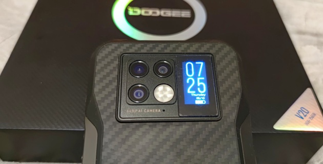 Prise en main du Doogee V20 : un combiné Android robuste et abordable avec quelques astuces dans sa manche - Notebookcheck.net
