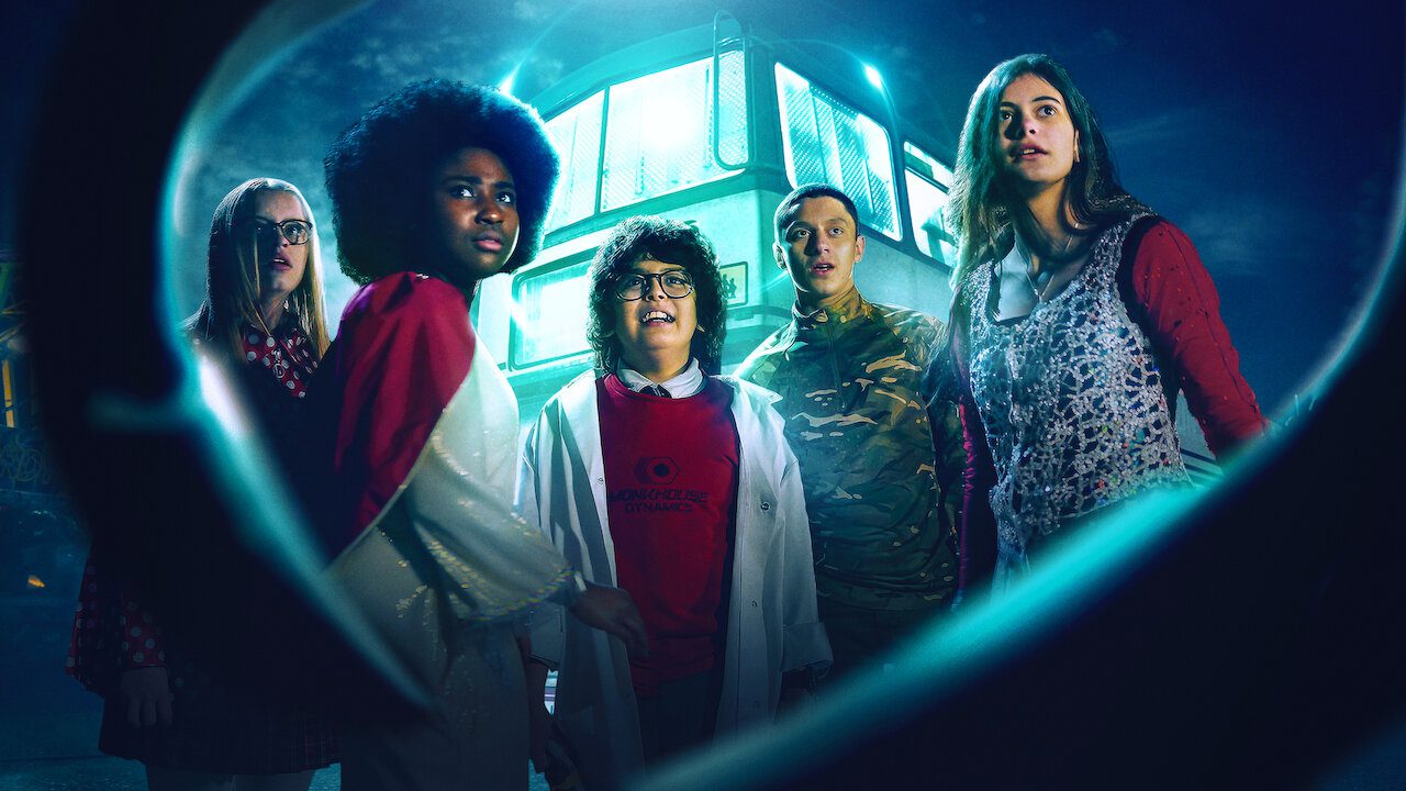 Saison 1 de la comédie britannique 'The Last Bus' : à venir sur Netflix en avril 2022