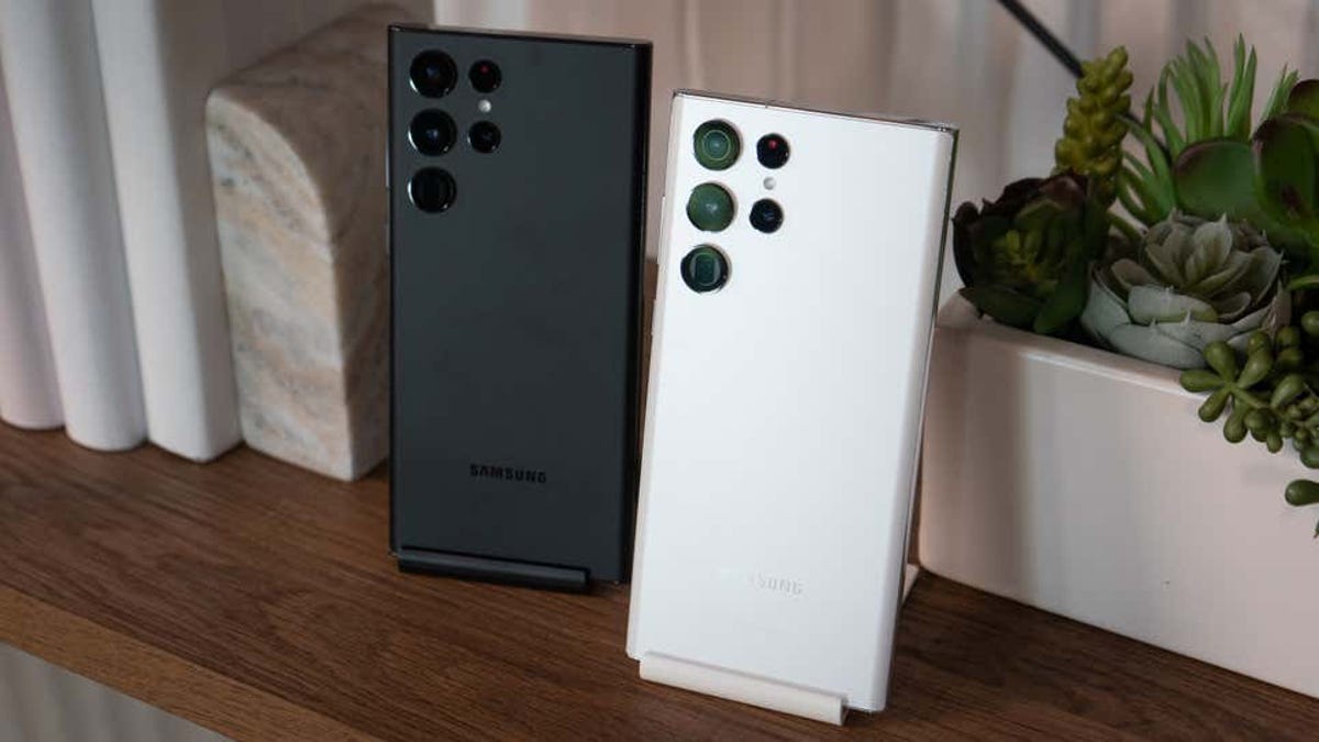 Samsung commence à déployer des contrôles pour la limitation controversée des applications sur le Galaxy S22